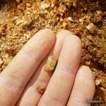 Cerski akvamarin, odmah posle vađenja iz pegmatita