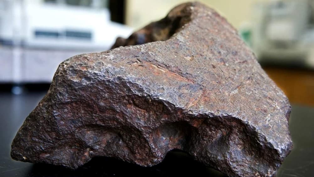 Read more about the article Od držača vrata do meteorita