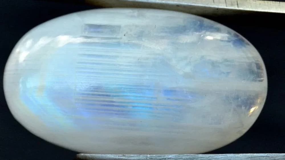 Read more about the article Mesečev kamen